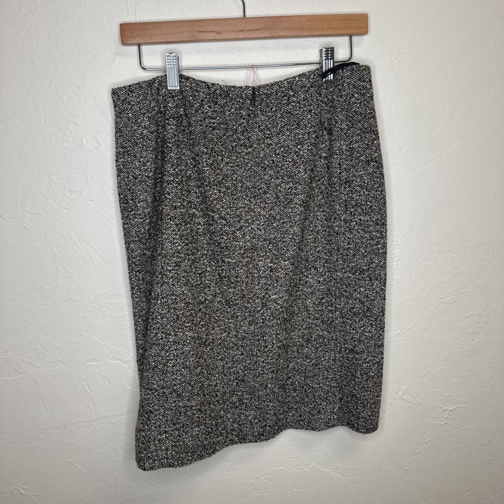 casual skirt