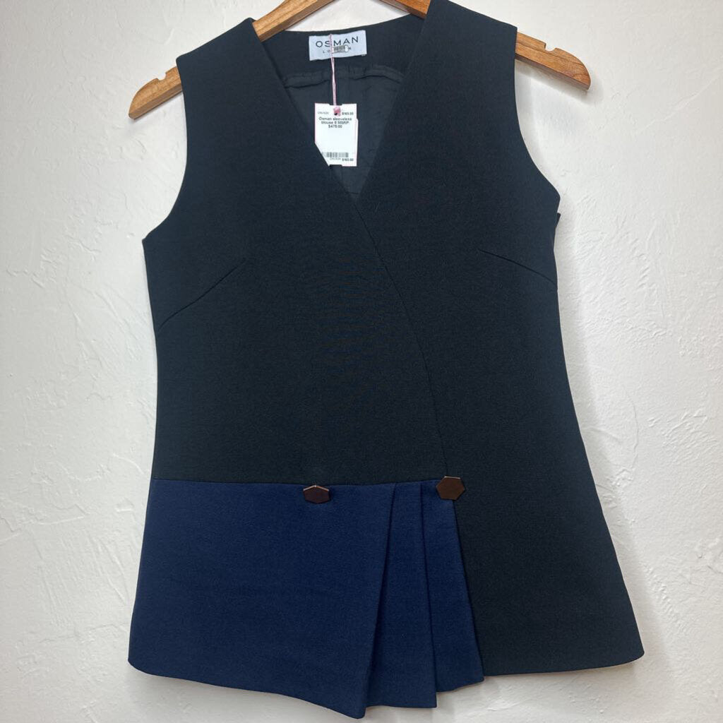 sleeveless blouse