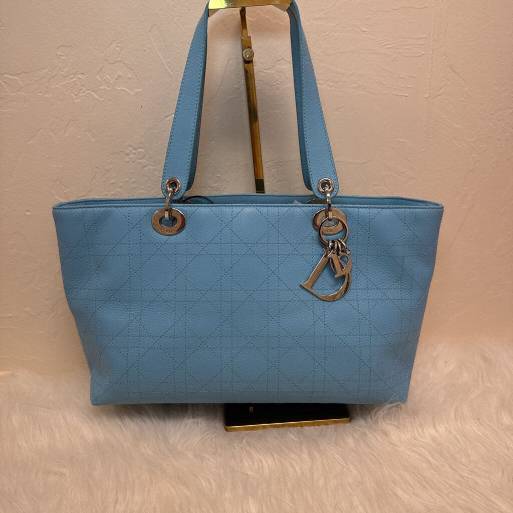 Caviar Leather Cannage Shopping Tote