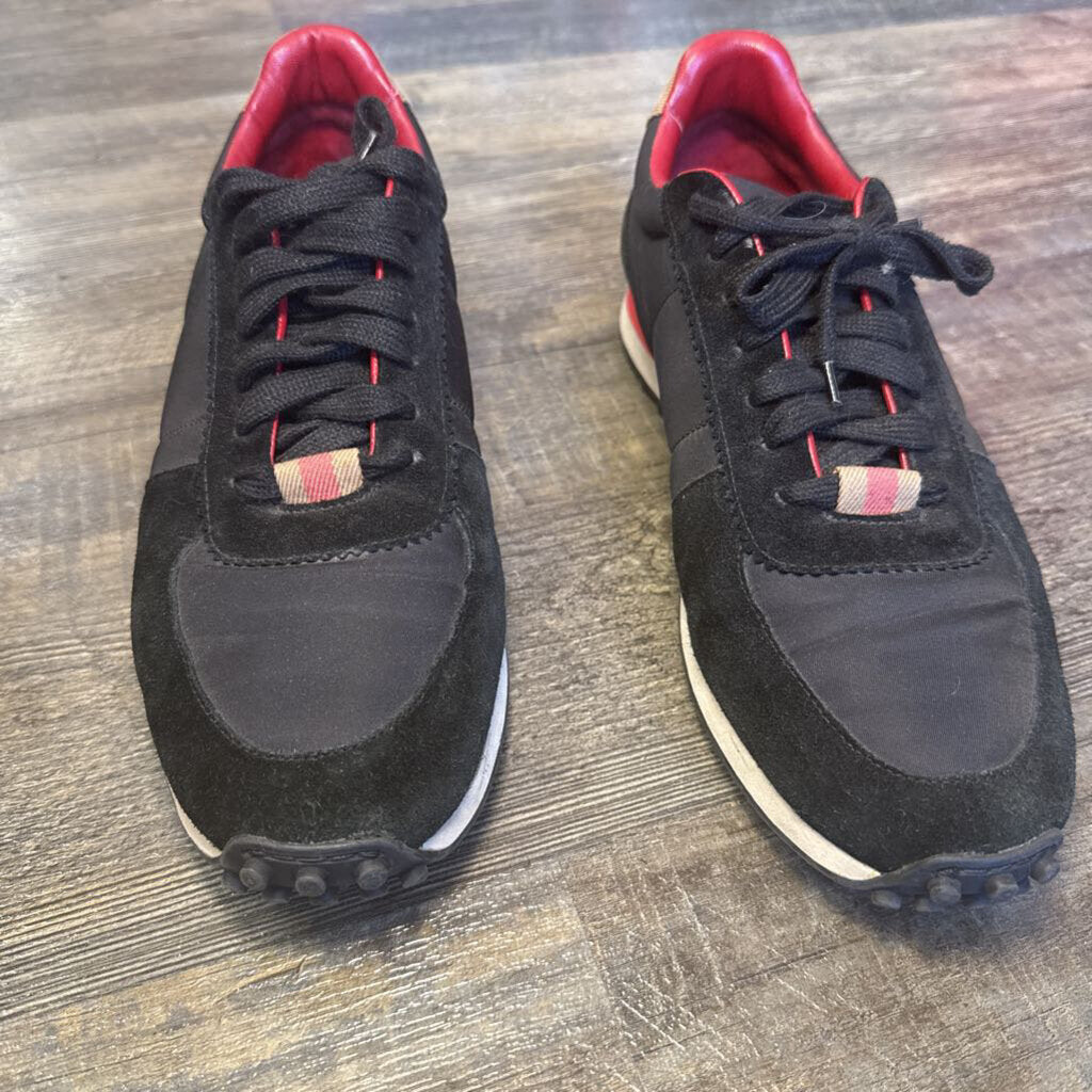 Reeth Black Low Top Sneakers