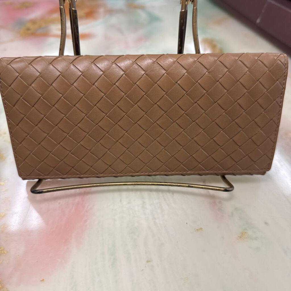 Intrecciato Lambskin Continental Wallet