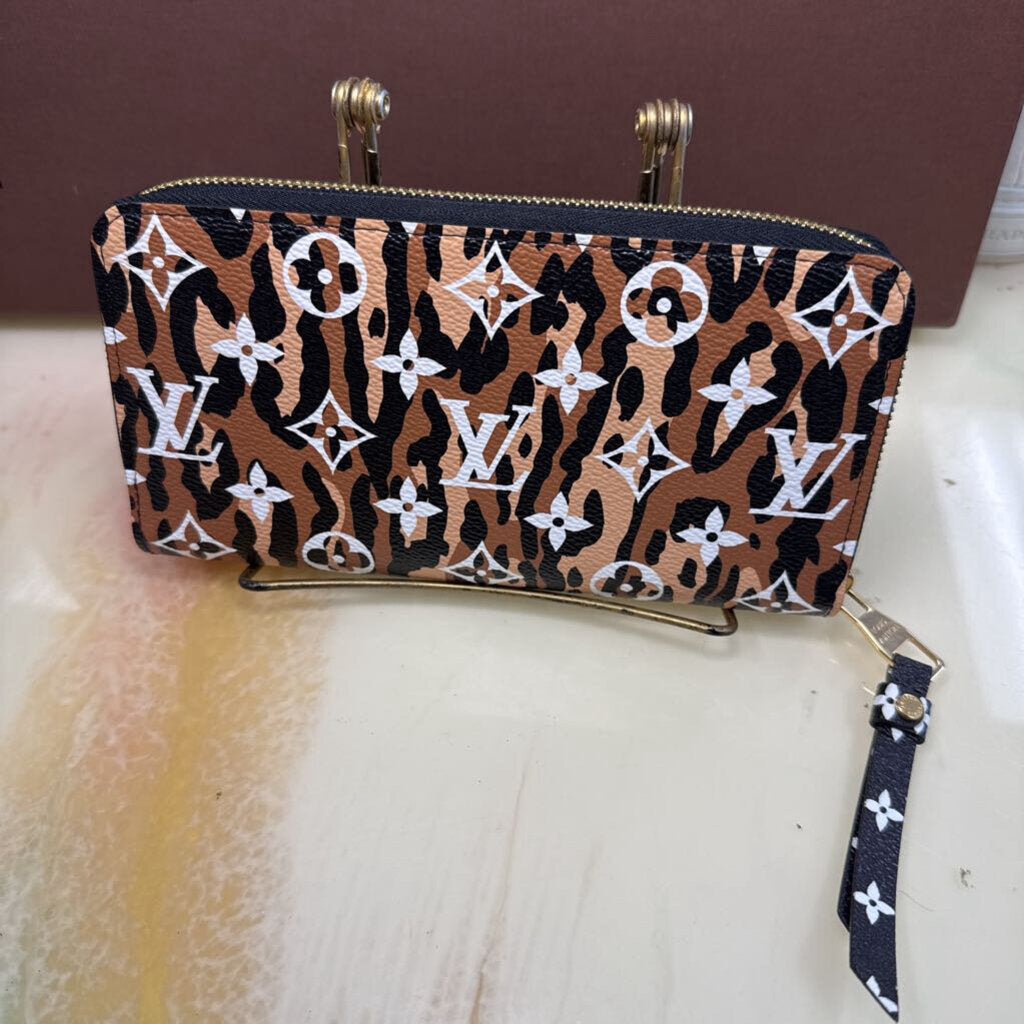 Ltd Ed Noir Giant Jungle Zippy Wallet
