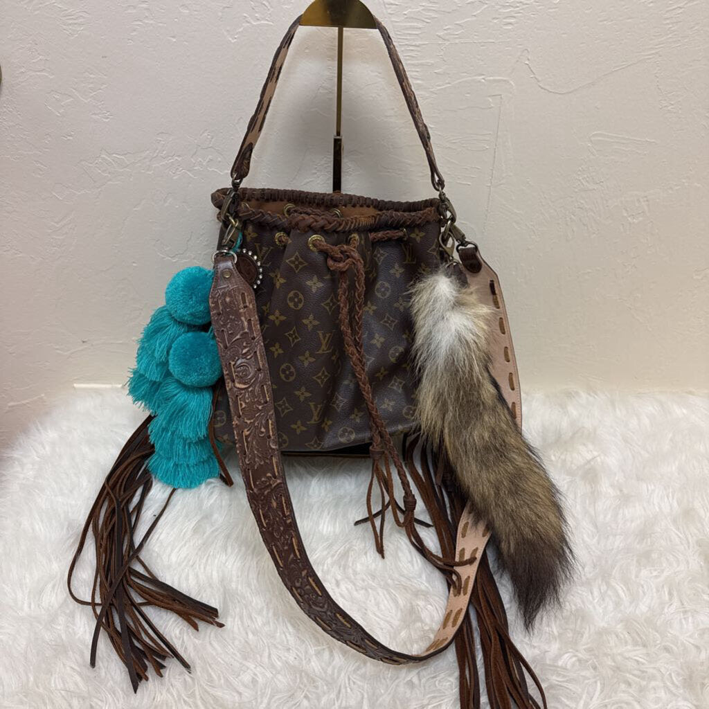 Fringed Noe with Tooled Leather Straps