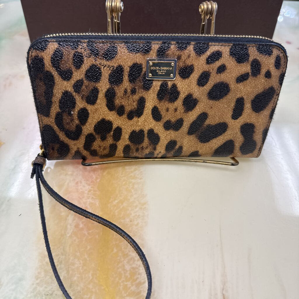 Dolce & Gabbana Leopard Wallet