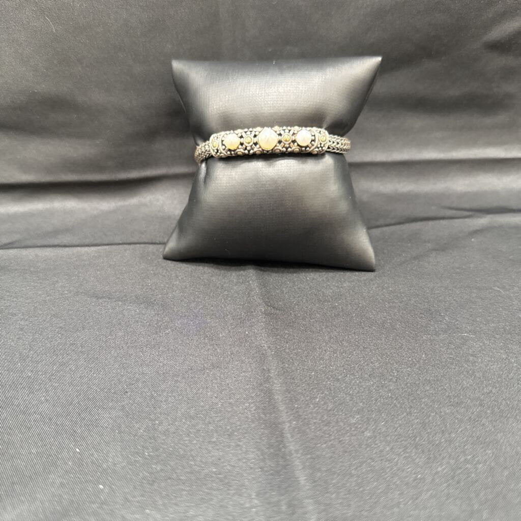 Pearl Batu Kawung