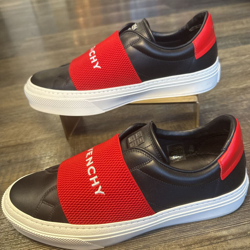 CIty Court Slip-On Sneaker Red BLACK