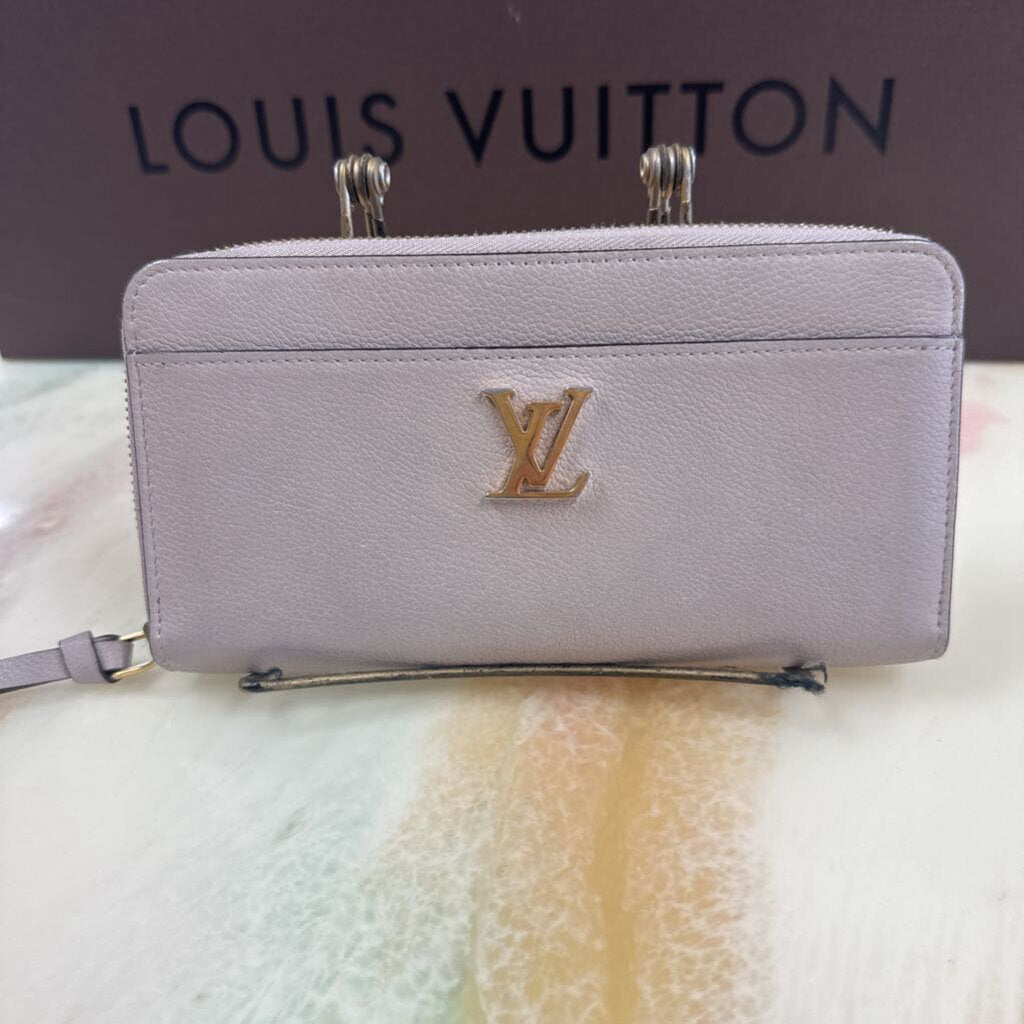 Taupe Lockme Zippy Wallets