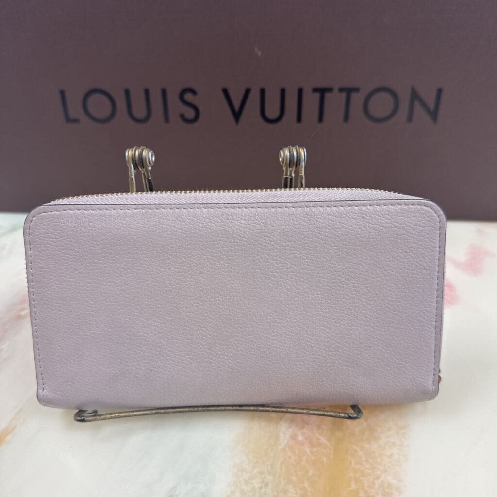 Taupe Lockme Zippy Wallets