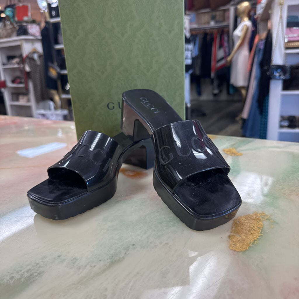 Nero Rubber Slides