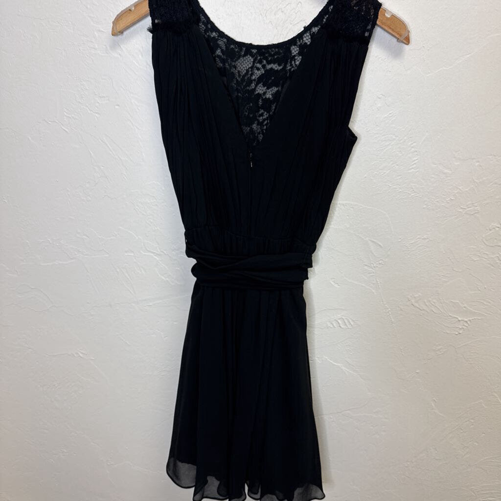 Sleeveless Lace Black Dress