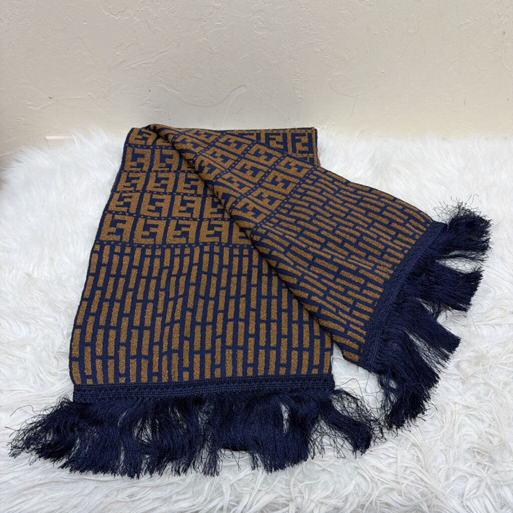 Scarf NWT