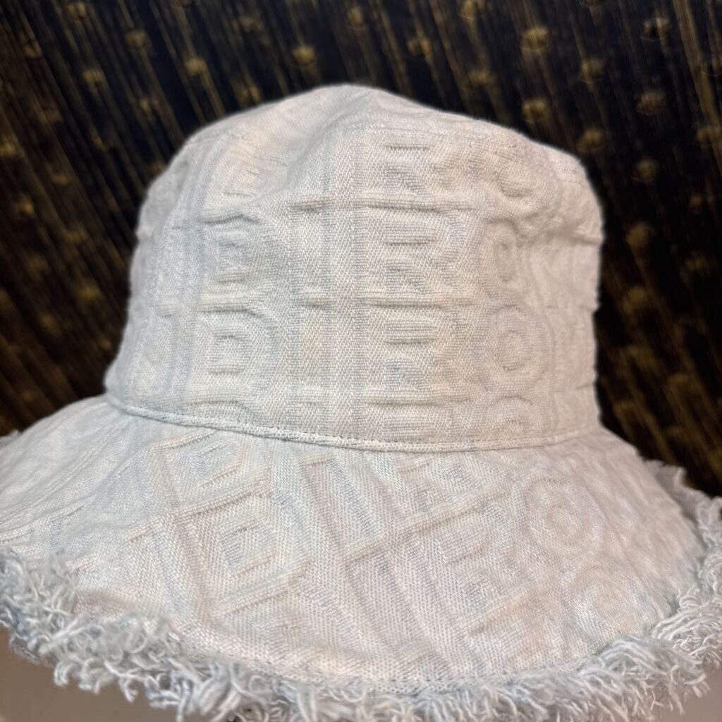 xMarc Jacobs Bucket Hat