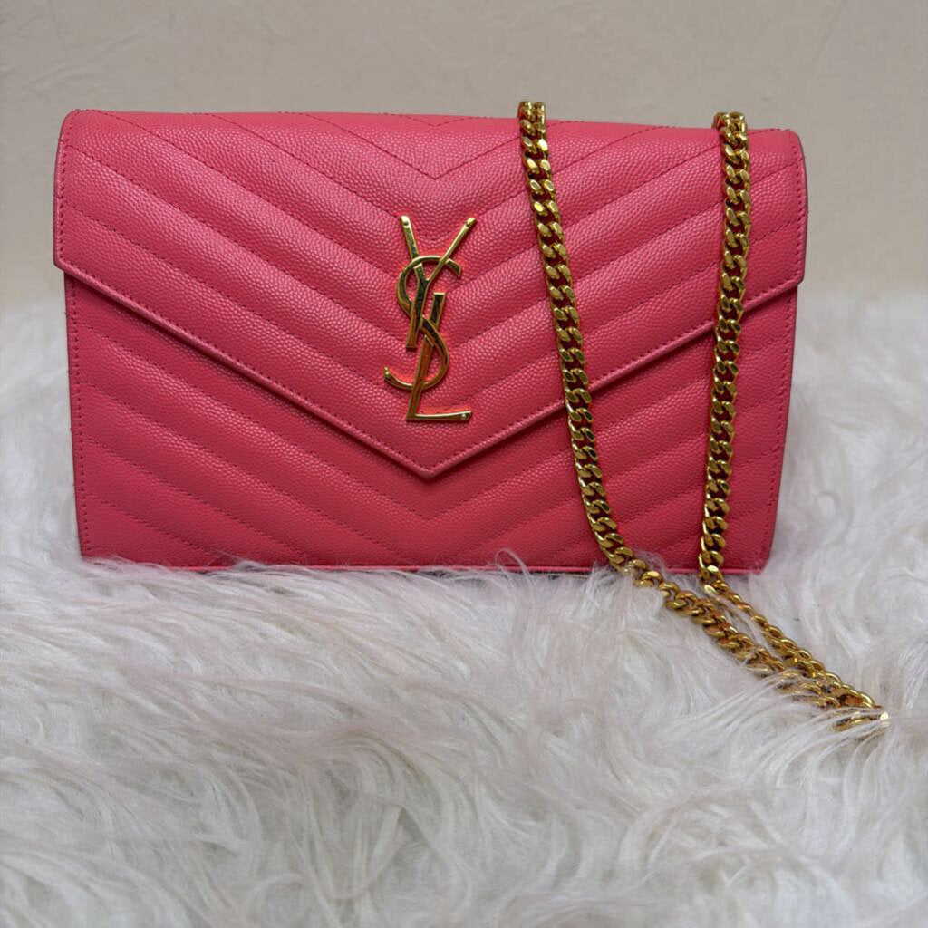 Cassandre Matelasse Envelope Pink