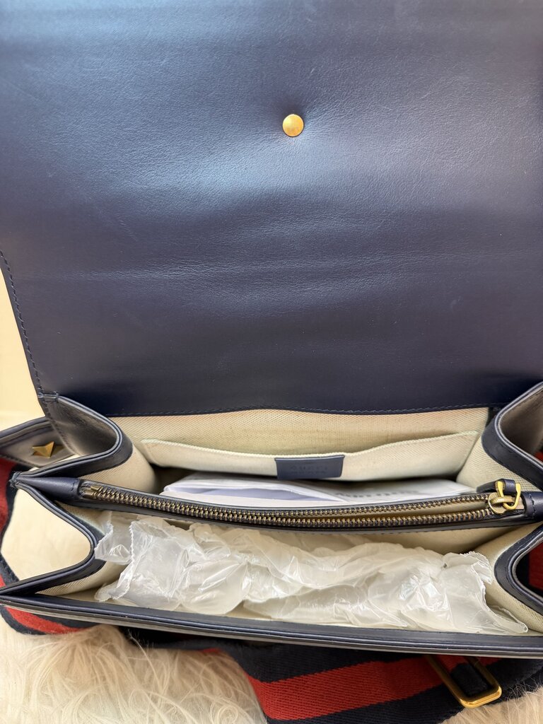 Sylvie Web Dionysus Medium