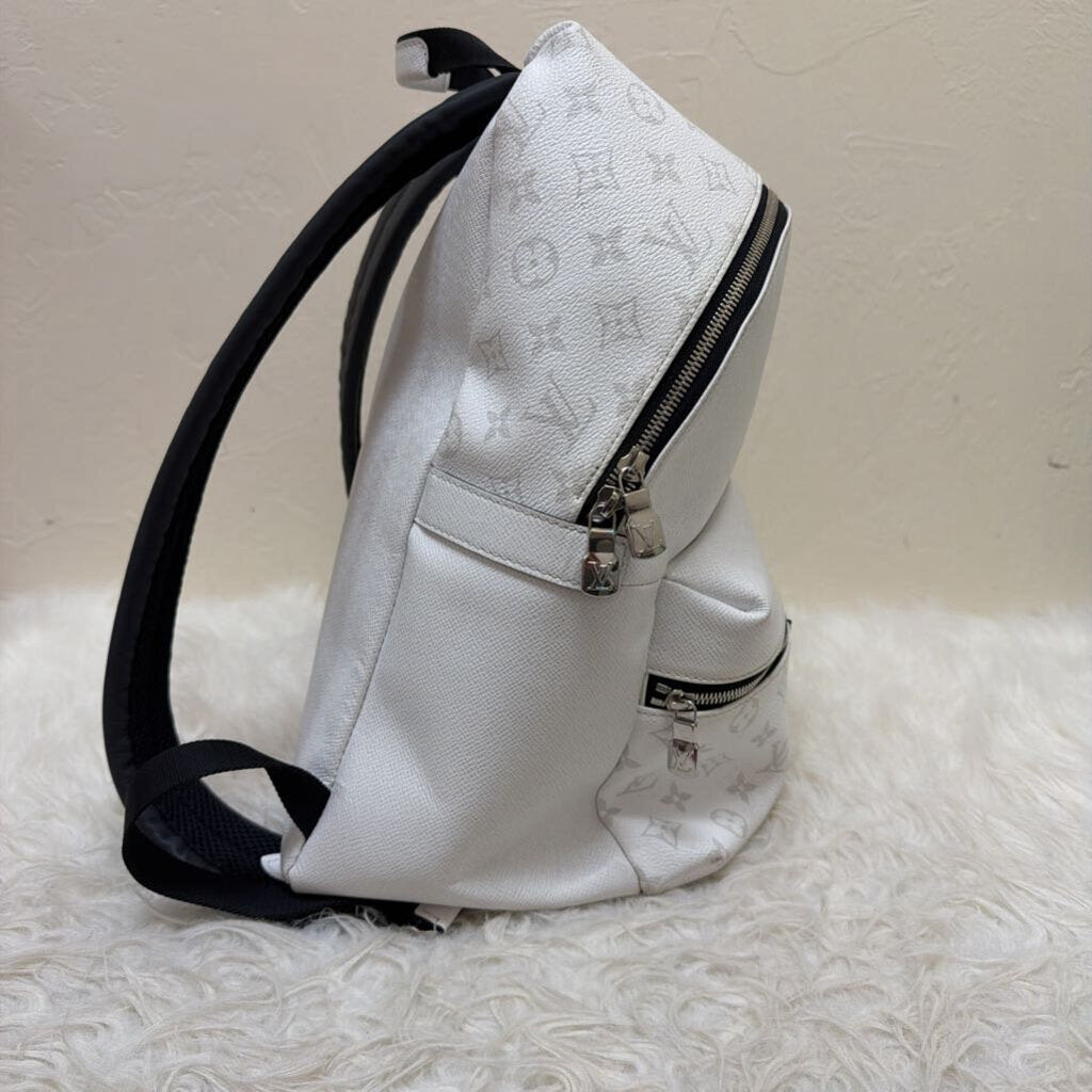 Discovery Backpack Blanc Taigarama Monogram PM