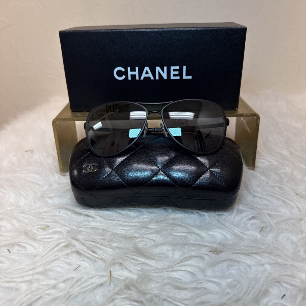 Pilot Aviator Grey Lenses (Case and Box)