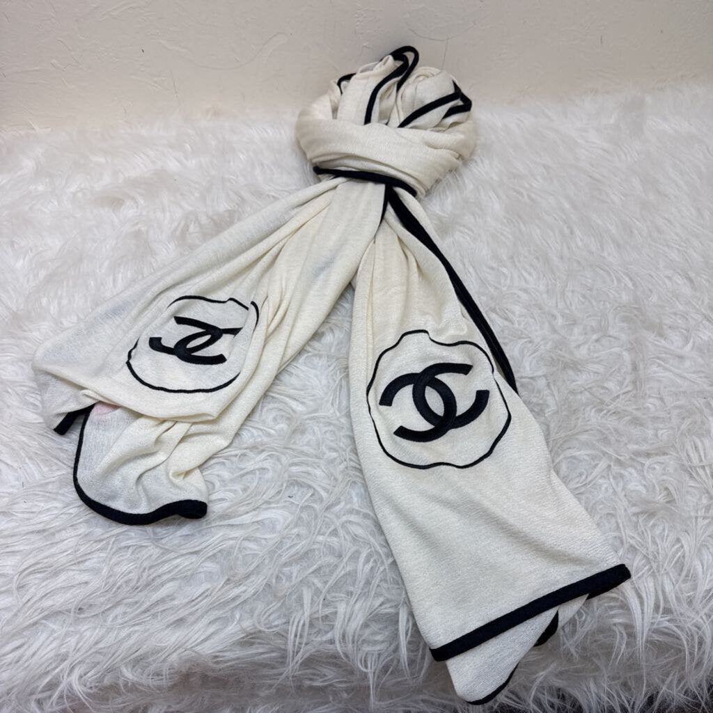 Ivory and Black Stole