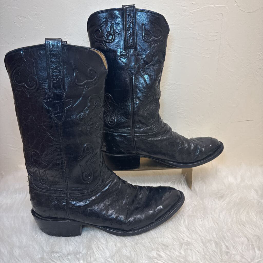 Leather Embroidered Accent Western Boots