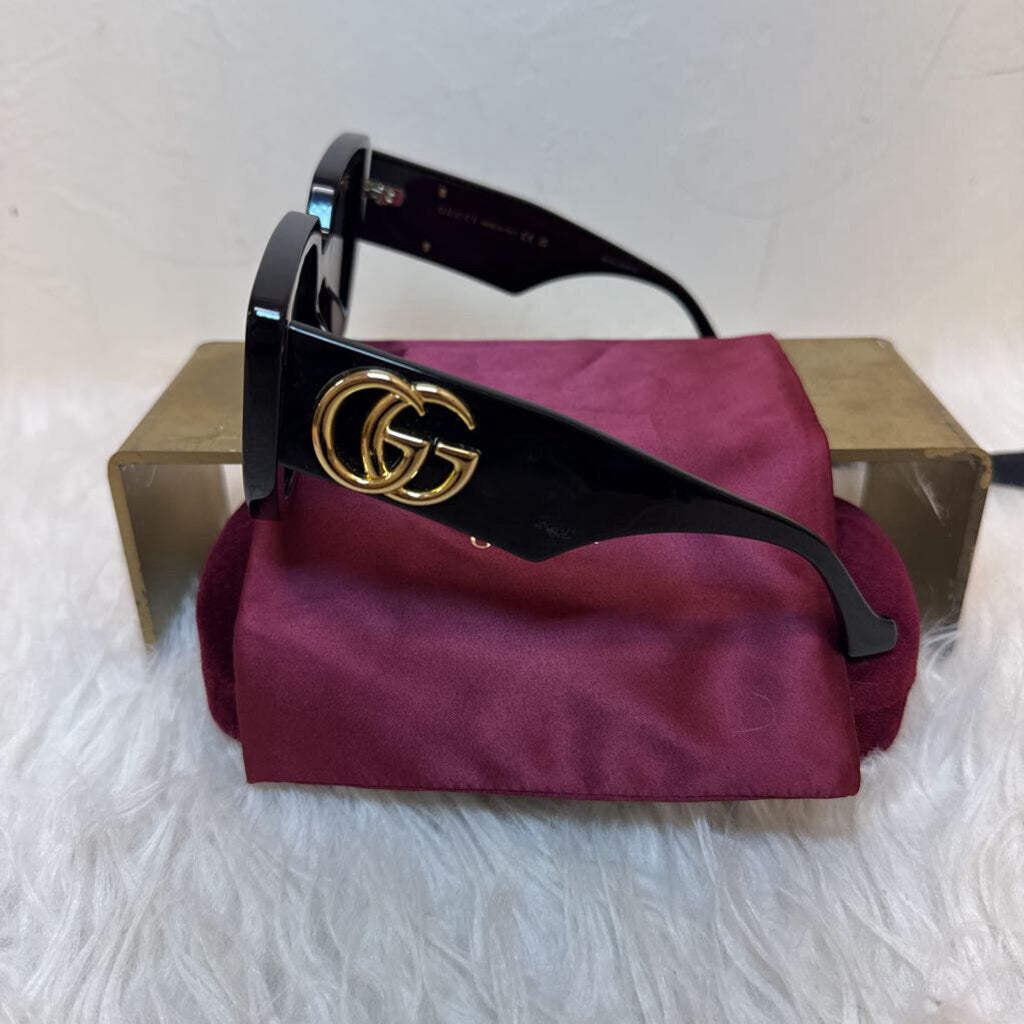 Womens Black w/ Gold Double G Detail (Case and Bag)