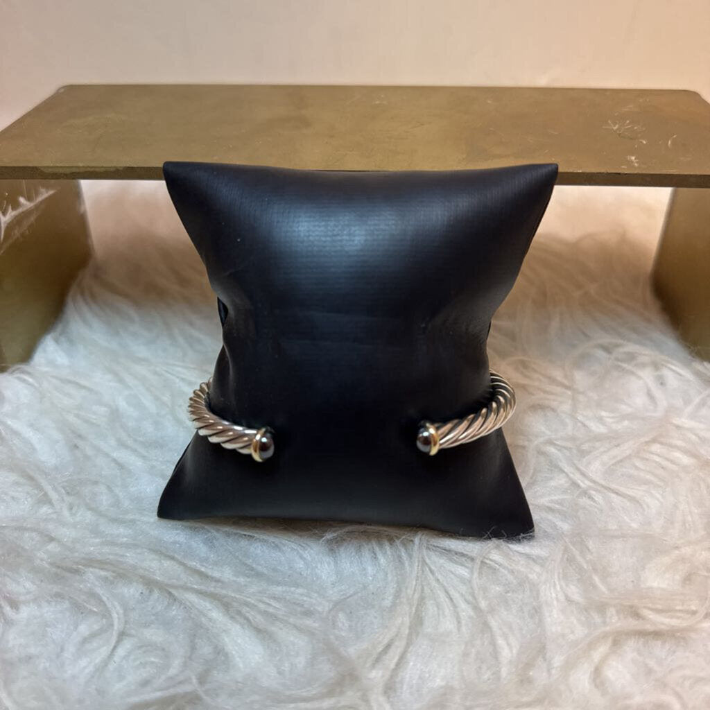 Cable Cuff