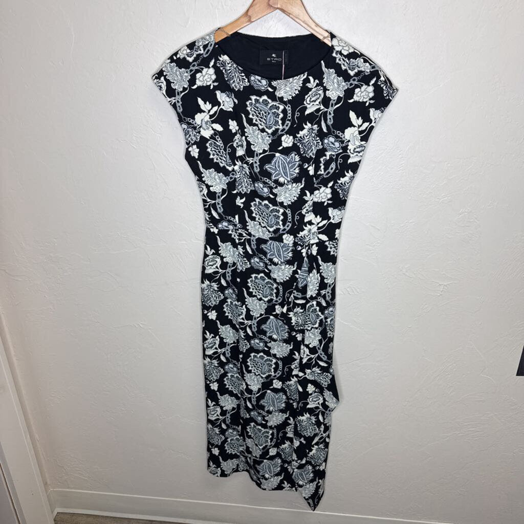 Sleeveless Black Floral Print
