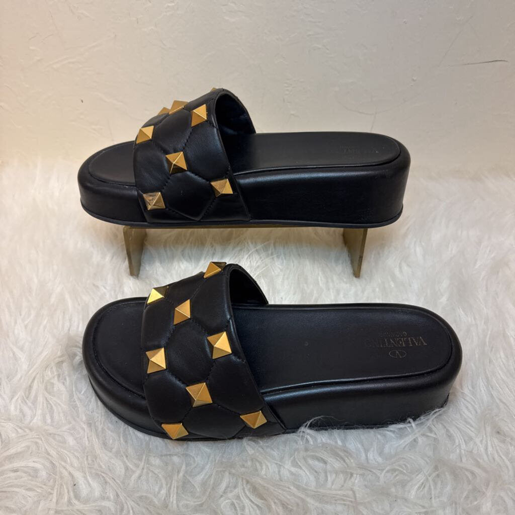 Studded Platform Slide Sandals