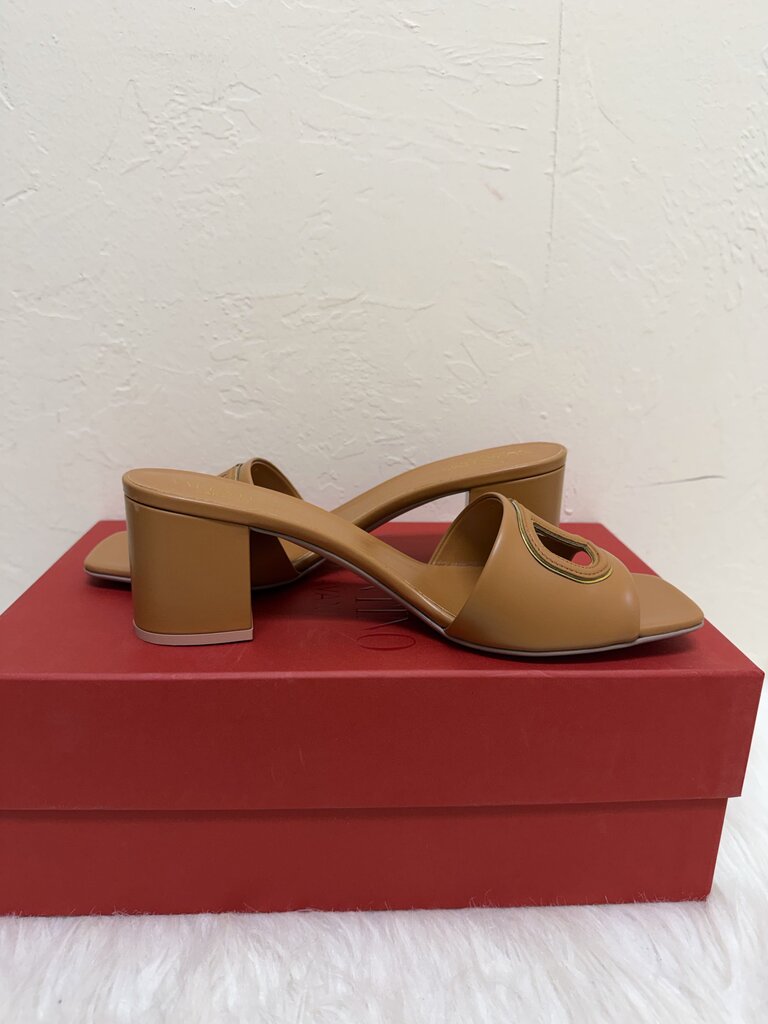 VLogo Cut-out Slide Sandal NWB