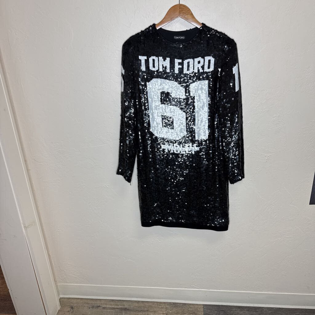2014 Runway w Jay Z Reference - Beyonce