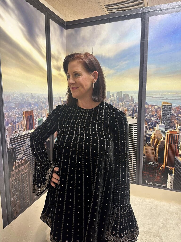 VERY LIMITED ED. Trumpet Sleeve Embellished Velvet