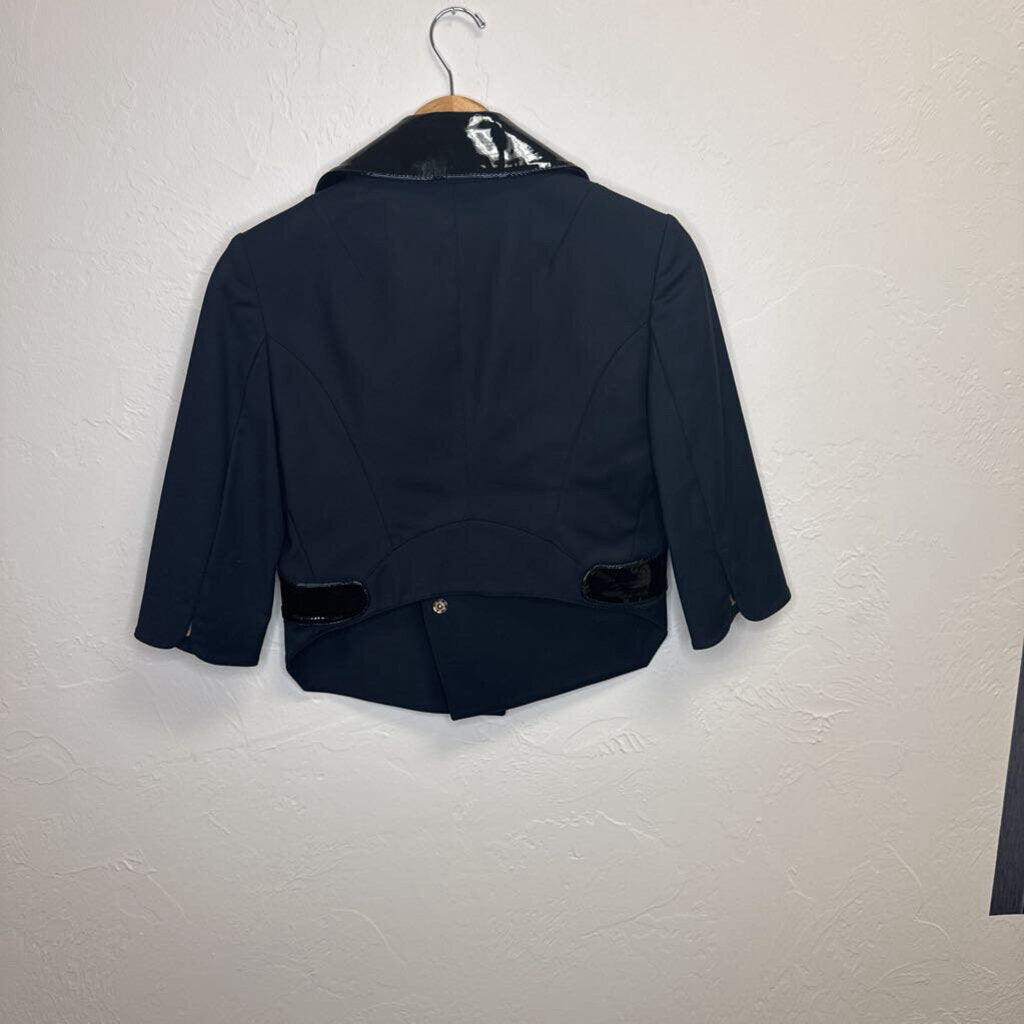 blazer w patent leather collar