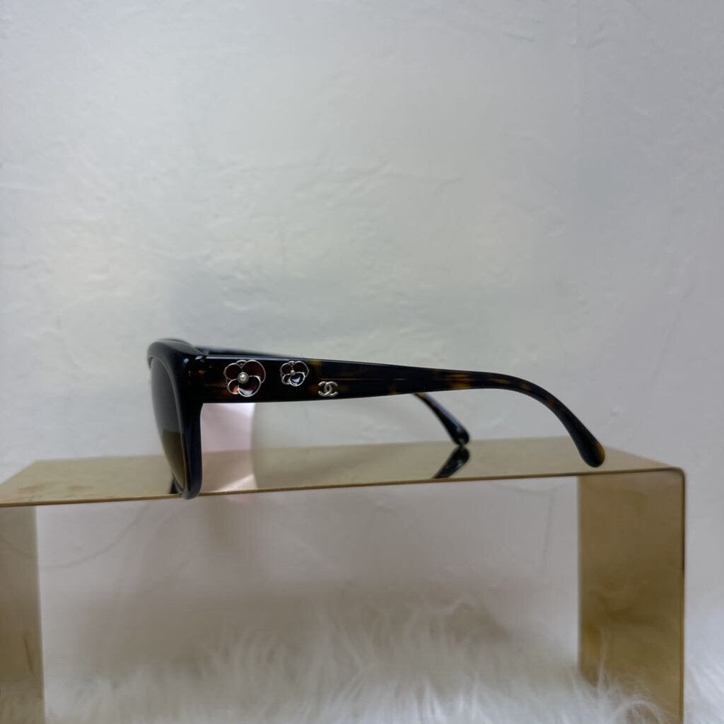 Camillia sunglasses