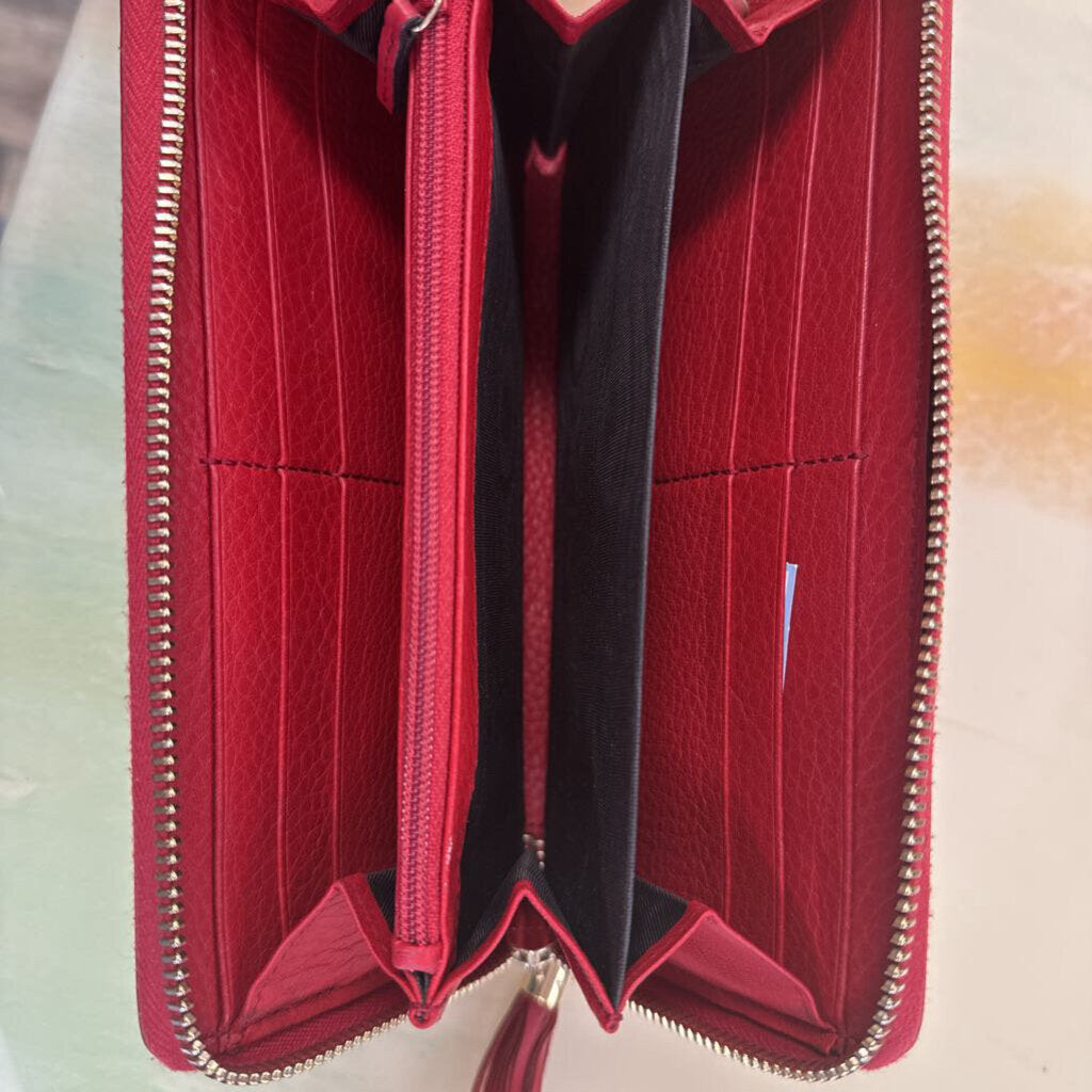 Red soho interlocking tassel zip around wallet
