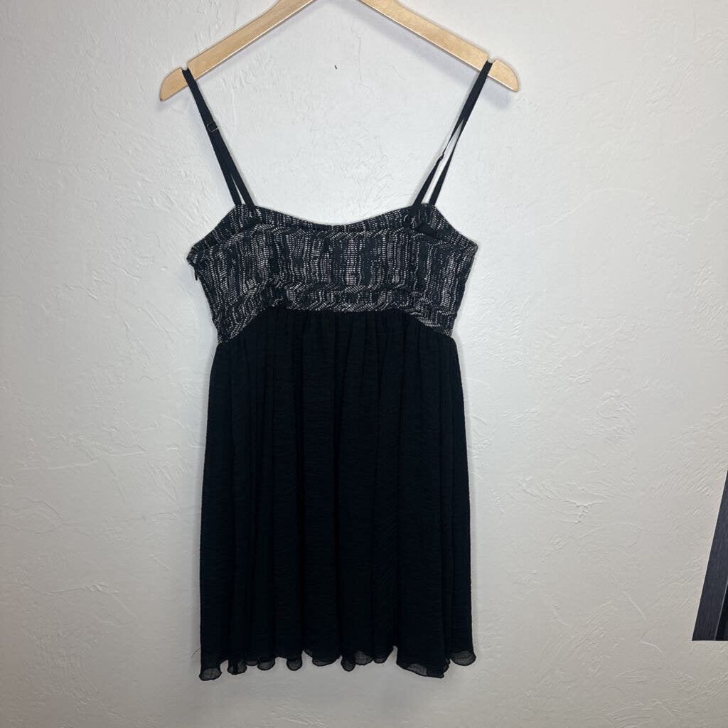 black lace cocktail dress