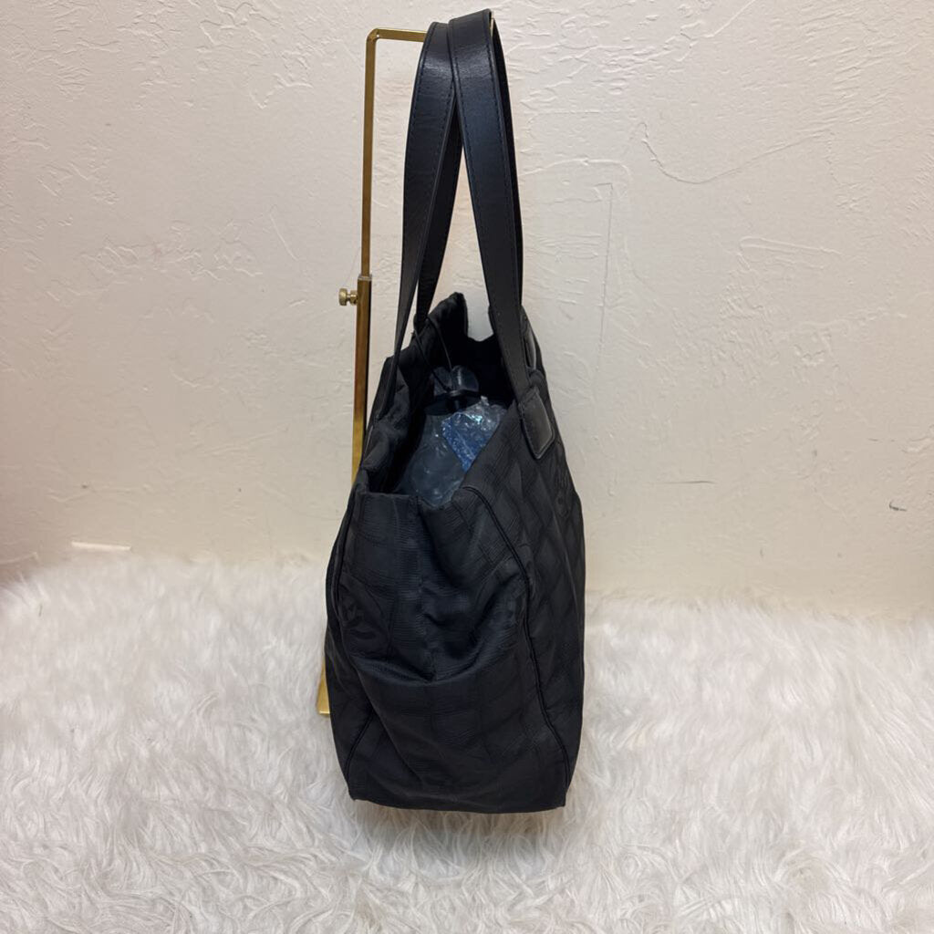 Color Block Traveline Tote