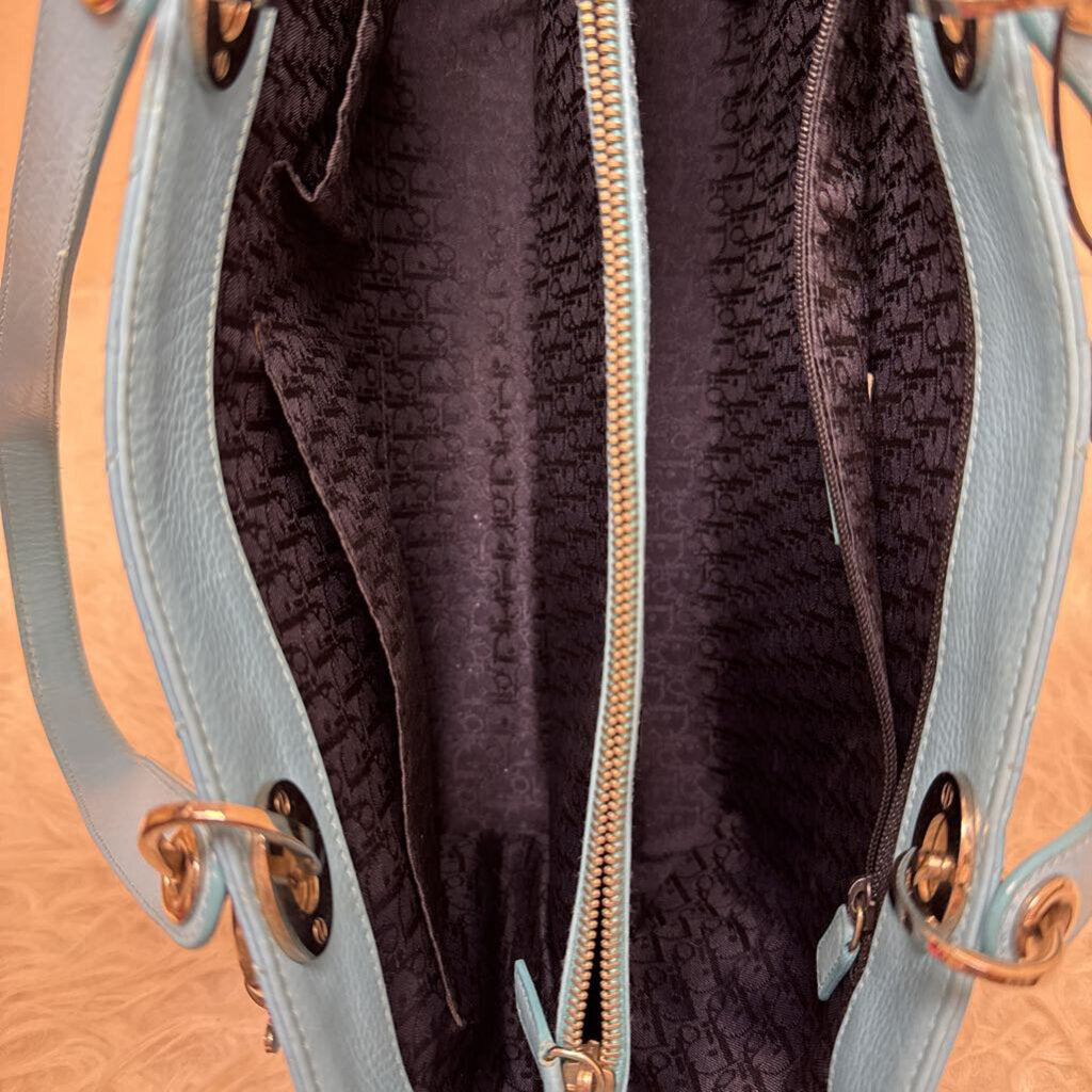 Caviar Leather Cannage Shopping Tote