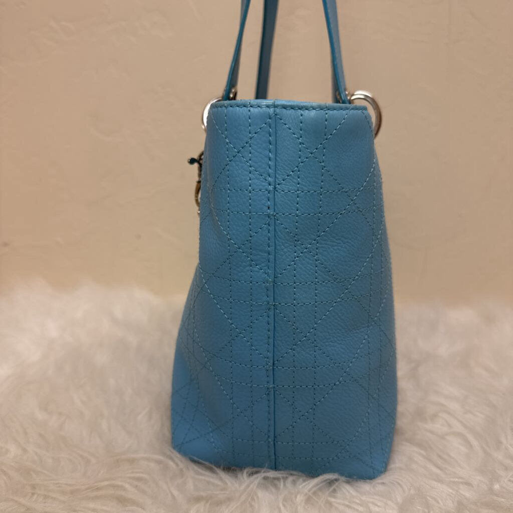 Caviar Leather Cannage Shopping Tote