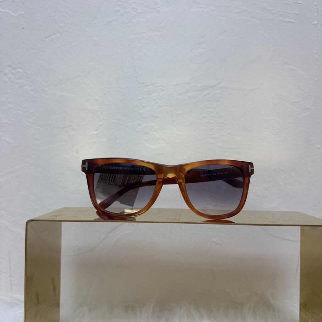 Brown Wayfarers