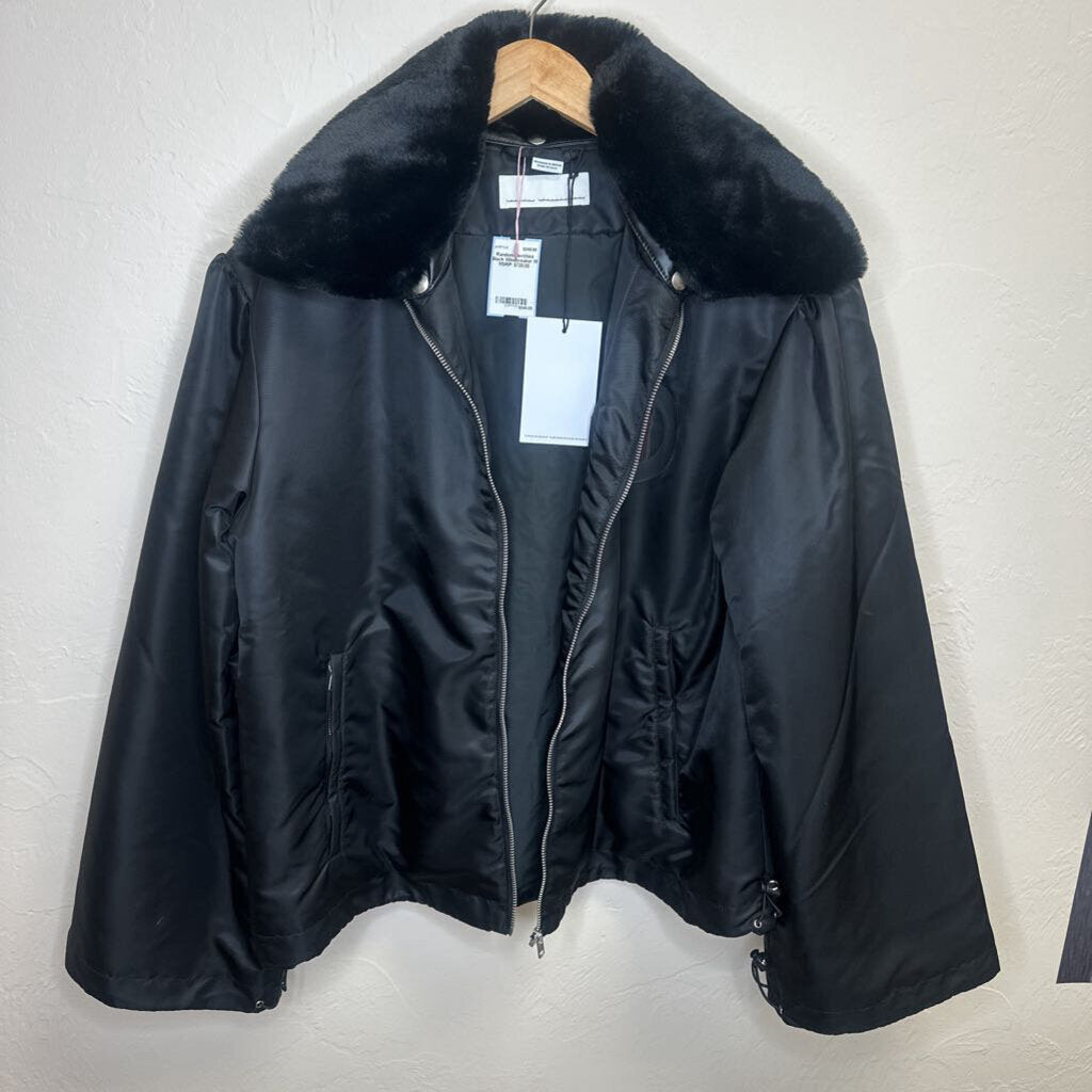 Black WIndbreaker