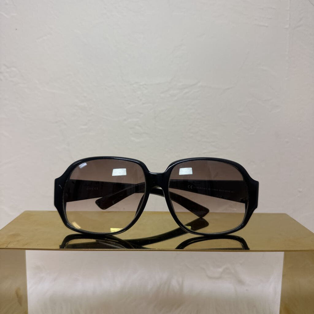 Black Signature Sunglasses