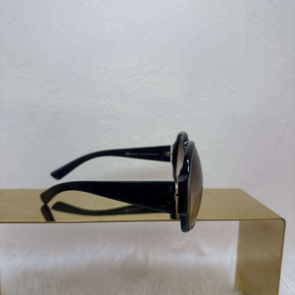 Black Signature Sunglasses