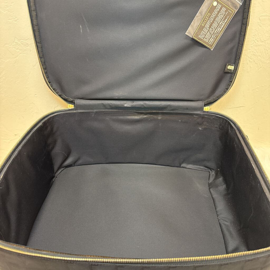 Black Travel Ligne Carry On Trolley Suitcase