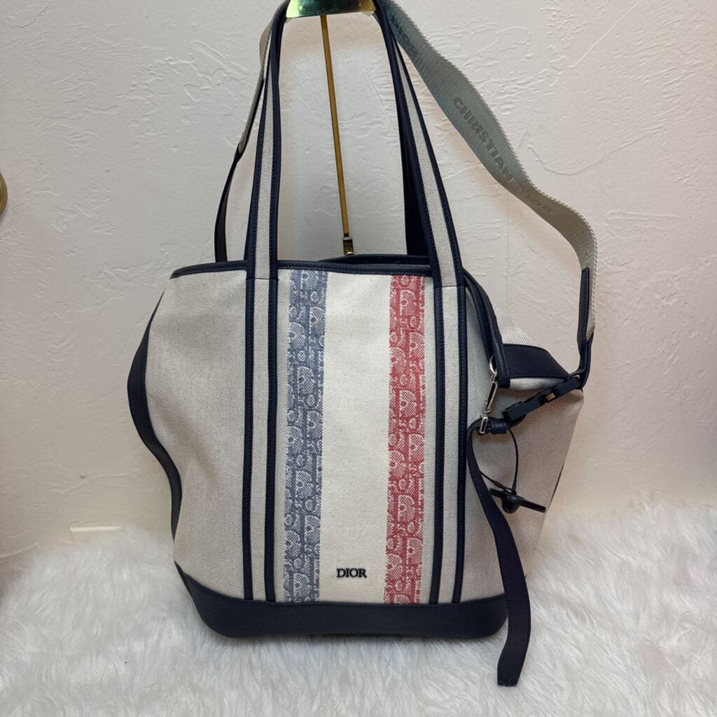 Oblique Voyage Tote