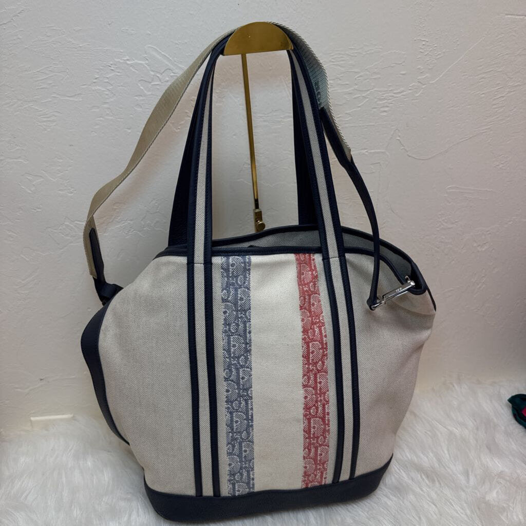 Oblique Voyage Tote