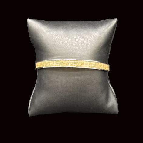 Kawaii 2007 Beige Lizard Silver Plated Bangle