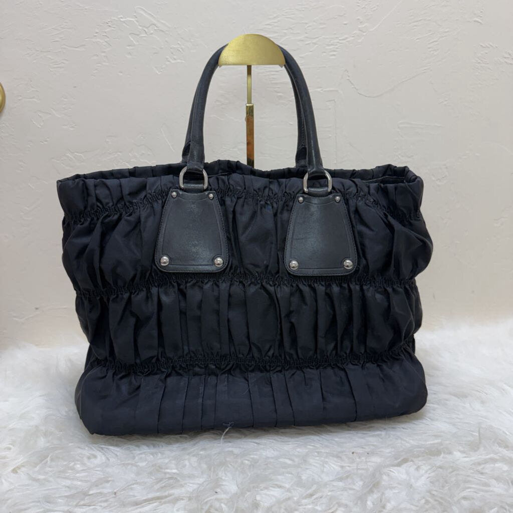 Nero Tessuto Gaufre' Tote