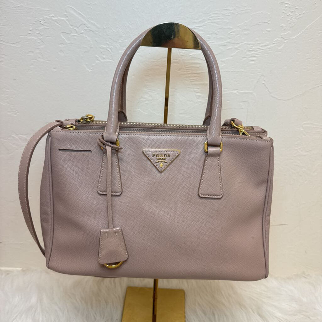 Cammeo Saffiano Lux Leather Galleria Double Zip