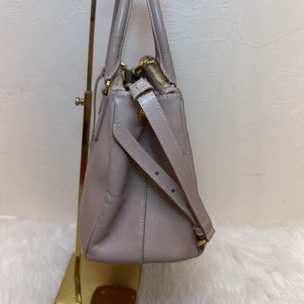Cammeo Saffiano Lux Leather Galleria Double Zip