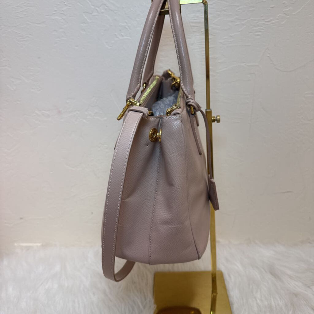 Cammeo Saffiano Lux Leather Galleria Double Zip