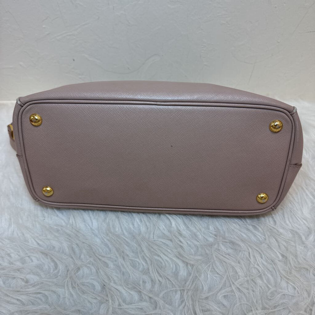 Cammeo Saffiano Lux Leather Galleria Double Zip