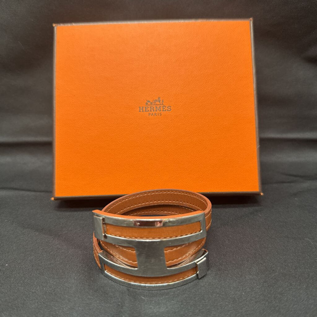 Brown Leather Pousse Pousse Triple Tour Bracelet
